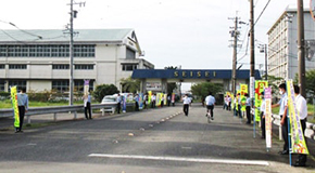 静清高等学校前にて『秋の全国交通安全運動』の交通安全活動を実施しました