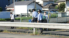 静清高等学校前にて『秋の全国交通安全運動』の交通安全活動を実施