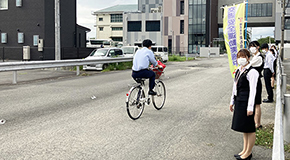 静清高等学校前にて『令和４年 夏の交通安全県民運動』の交通安全活動を実施【バナー画像】