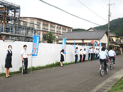 静清高等学校前『夏の交通安全県民運動』1