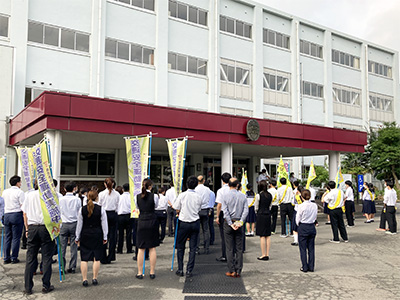 藤枝北高等学校前『令和４年 夏の交通安全県民運動』交通安全活動1