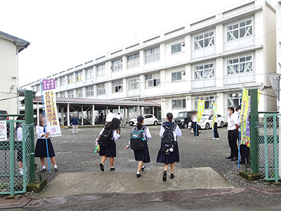 藤枝北高等学校前にて『秋の全国交通安全運動』2