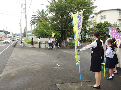 藤枝北高等学校前にて『秋の全国交通安全運動』4