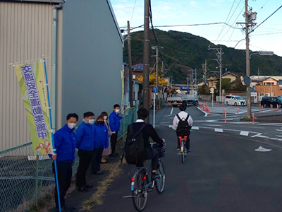 静清高等学校近郊の交差点