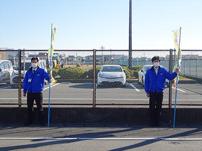 公道沿い『年末の交通安全県民運動』の交通安全活動