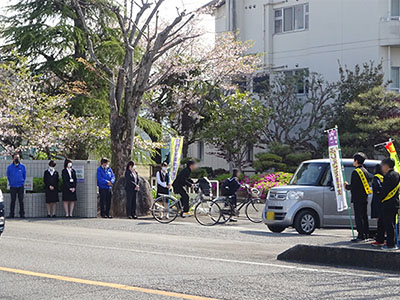 藤枝北高等学校正門前【写真】