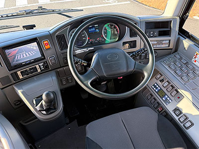 バス・運転席