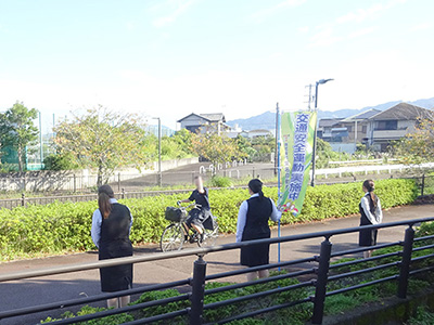 藤枝西高等学校前の通学路